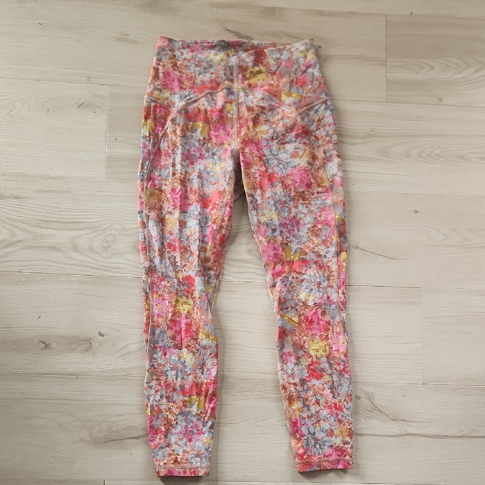 lululemon athletica Floral Women's Pants - Multicolor Unlimit Hr 25"